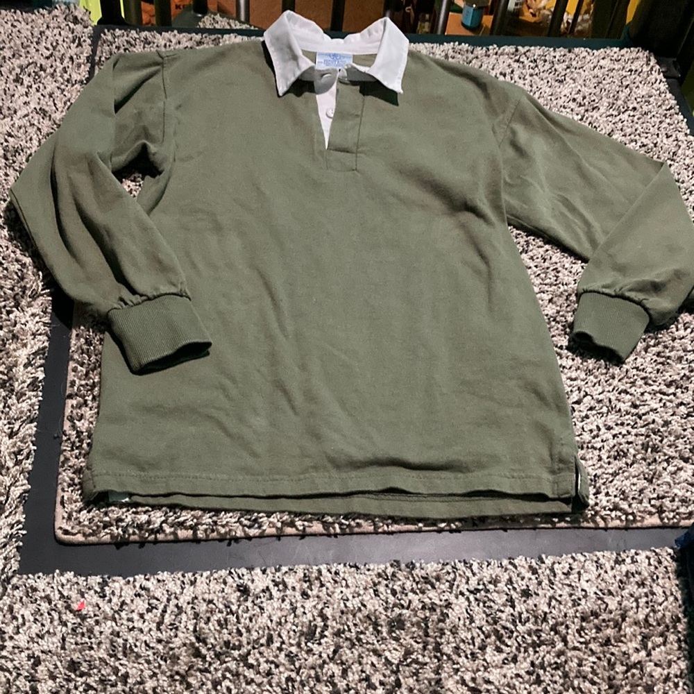Like new front row heavyweight collared sweatshirt